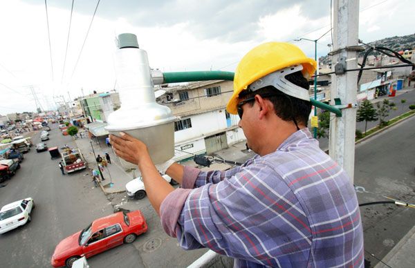 Calles más seguras y mejor iluminadas en Chimalhuacán 