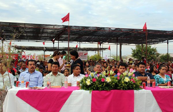 Festejan octavo aniversario de la colonia Ampliación Valle la Rosita