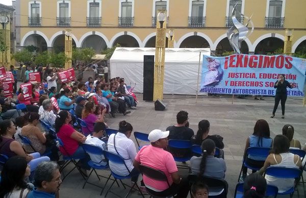 Se solidarizó el público queretano en acto cultural de protesta