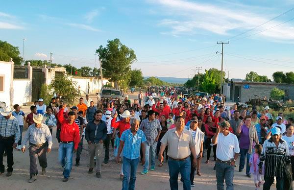 Realizan acto de protesta presidentes municipales antorchistas