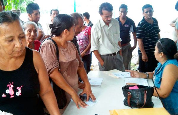 Entrega Fertilizante Antorcha a productores de Tapachula