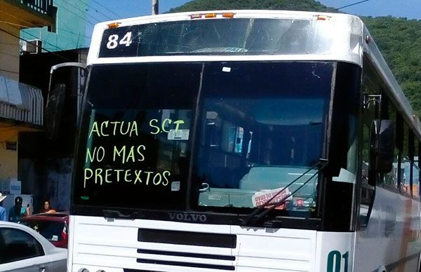 SCT impide que policías municipales intervengan contra camionetas piratas 