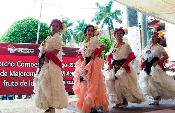 Materializa Antorcha anhelo de vivienda a familias Huastecas