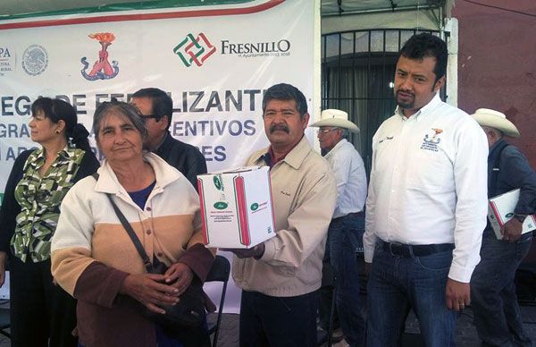 Inicia la entrega de  fertilizante para 3 mil campesinos antorchistas