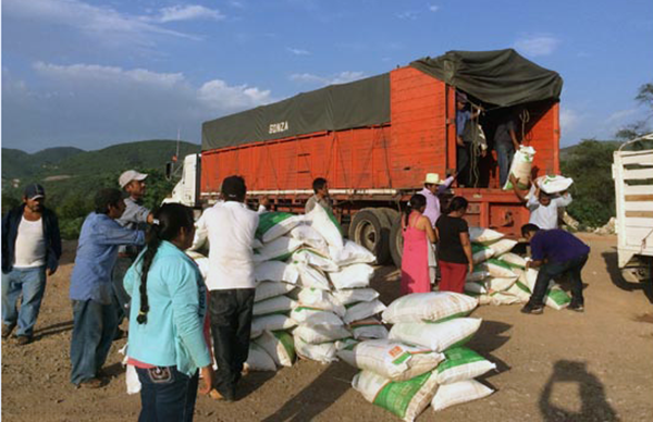 Logra Antorcha apoyo para 15 mil campesinos