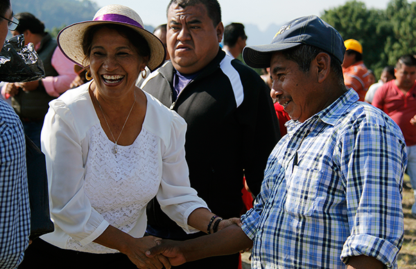 Inauguran calle en la colonia 2 de Marzo