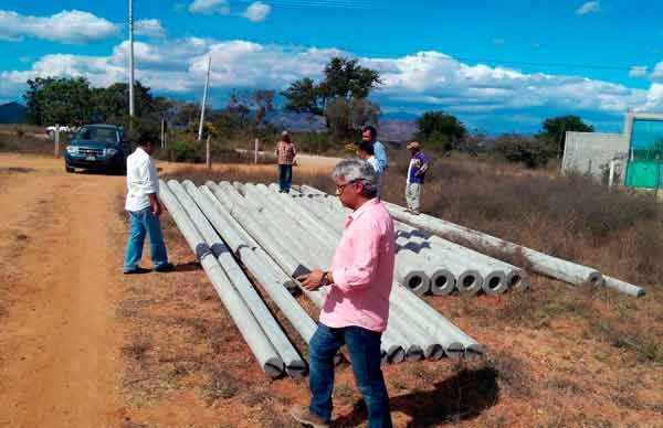 Logra Antorcha electrificación para la colonia San Antonio