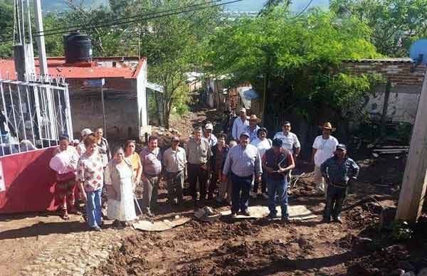 Avanza obra sanitaria de Autlán de Navarro gestionada por Antorcha