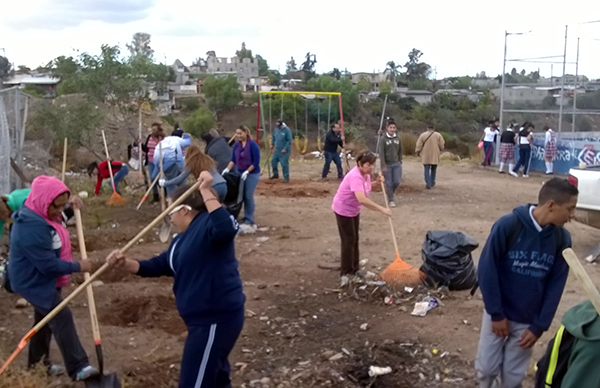 Rehabilitan espacio recreativo en la colonia Planicie