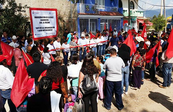 Inauguran en Ciudad Guzmán pavimentación de cuatro calles 