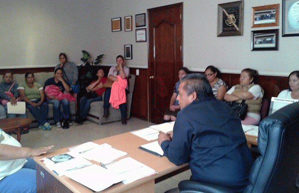 Buscan reunión con presidente municipal 