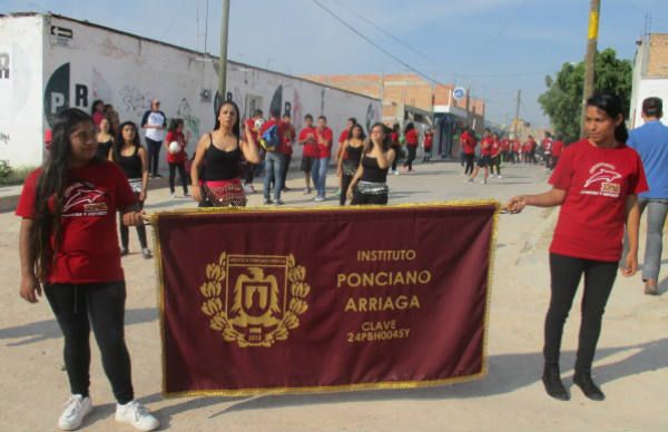 Particia IPA en desfile conmemorativo al 20 de noviembre