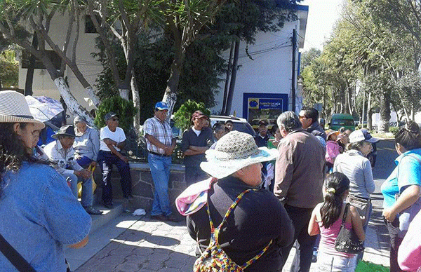 Anuncian pobladores de Texcalac marcha-plantón por incumplimiento