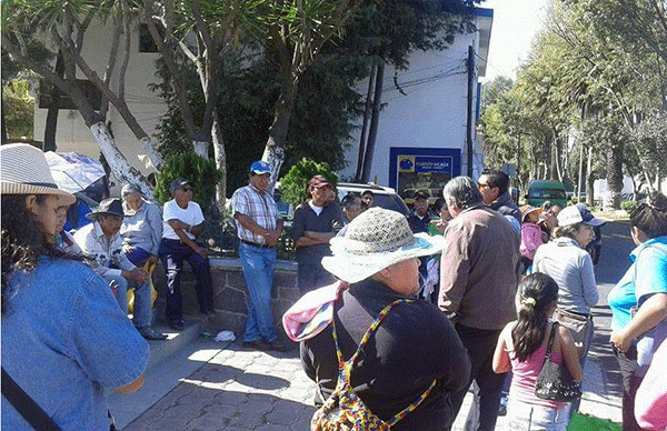 Anuncian pobladores de Texcalac marcha-plantón por incumplimiento