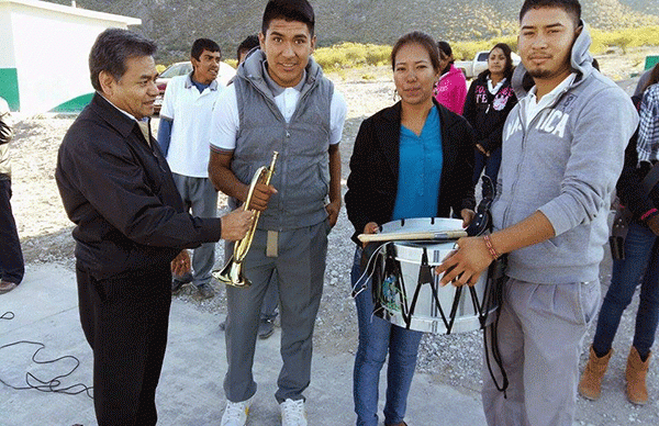 Entregan apoyos culturales: un logro más para estudiantes del COBAT 23 