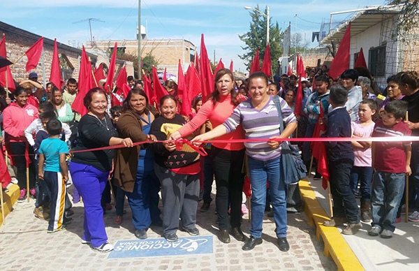 Inauguran puente peatonal en San Antonio de Peñuelas