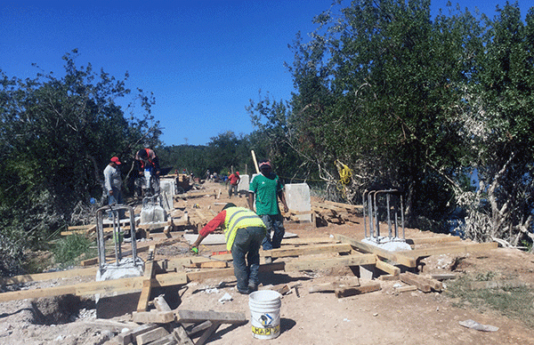 Arranca pavimentación  y construcción de puente en colonia Antorchista de Chetumal