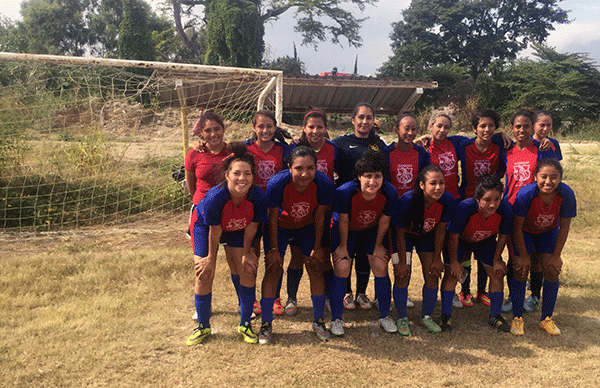 Futbolistas de Quintana Roo representarán al Sureste en Espartaqueada Nacional de Antorcha