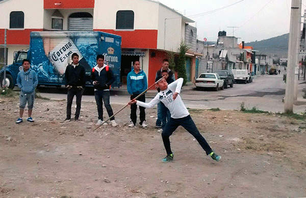 Alumnos del bachillerato antorchista preparados para eliminatoria estatal deportiva