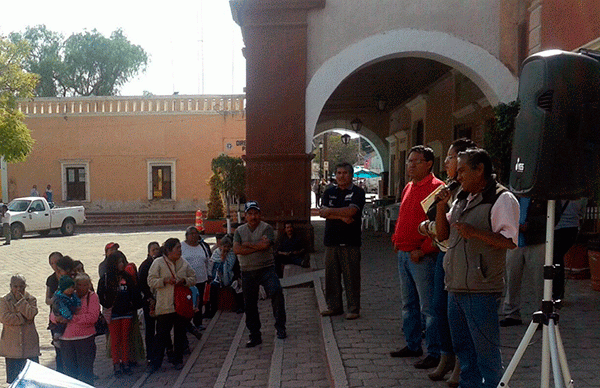 El alcalde de Cadereyta se burla del pueblo pobre de las comunidades