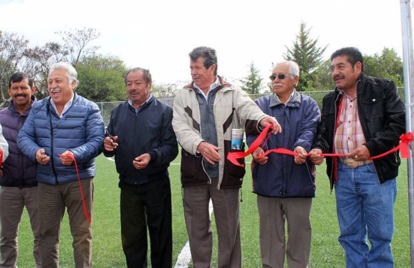 Inaugura Lisandro Campos cancha de futbol rápido