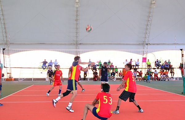 Inician torneos de voleibol juvenil