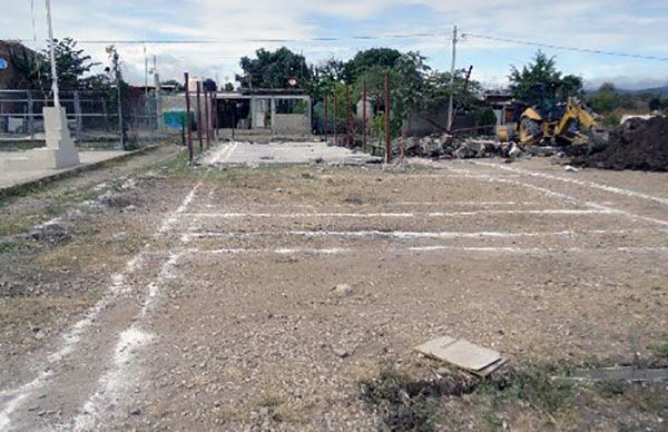 Inicia construcción de aulas en Unidad Antorchista