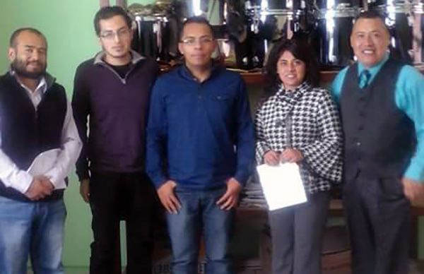 Expertos en robótica comparten experiencias con alumnos de Chimalhuacán