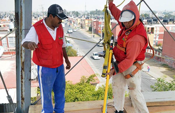 Chimalhuacán aplica programa integral de limpieza en sistemas hidráulicos