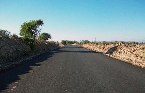 Costeños a punto de quedar conectados con carretera Federal 200