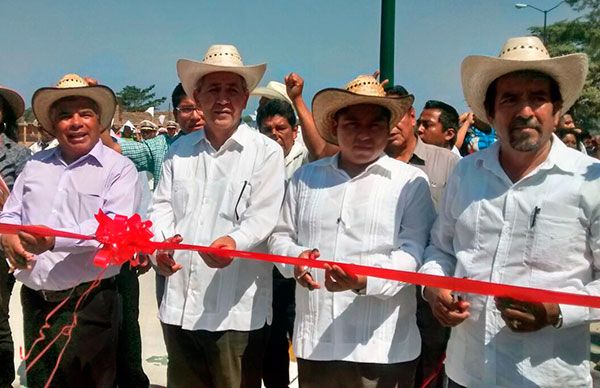 Festejan antorchistas de la huasteca veracruzana logros en materia de obra social