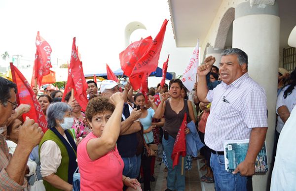 Alcalde de San Rafael se niega atender en audiencia a antorchistas