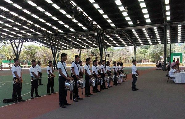 Banda de Guerra Antorchista ejemplo chiapaneco