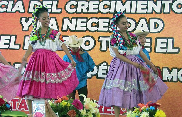 Celebran un año de resultados en la región Otomí- Tepehua