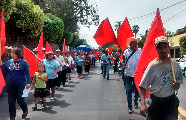 Secretario de Gobierno, Matías Quiroz  ignora marcha de 2 mil antorchistas