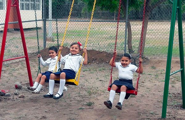 Logran juegos infantiles para el jardín de niños Juan Jacobo Rousseau