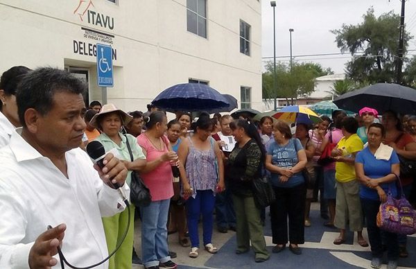 Antorchistas posponen plantón en espera de respuesta