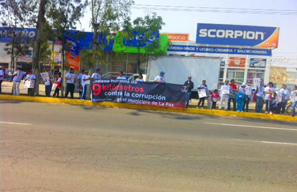 Cadena Humana: protesta contra la administración de Rolando Castellanos