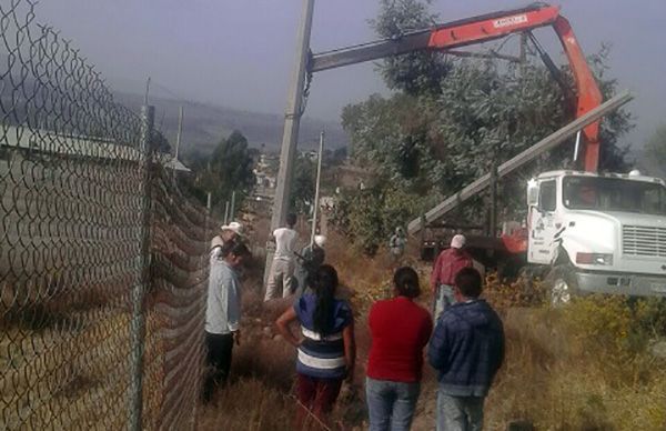 Antorcha Campesina, lleva luz a Chosto de Los Jarros