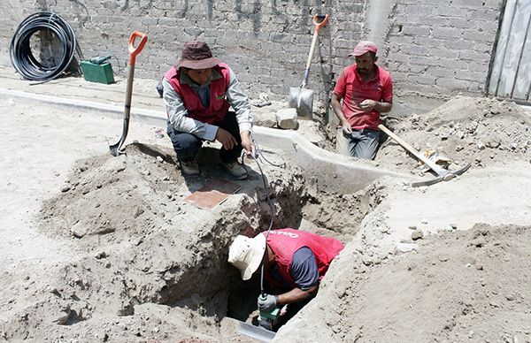 Avanzan trabajos de entubamiento en la colonia Yautlali