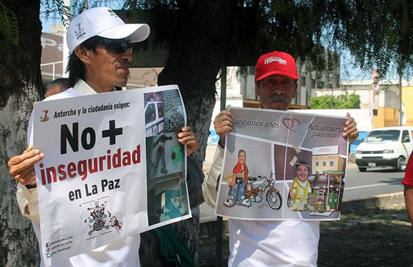 Segunda cadena humana en La Paz