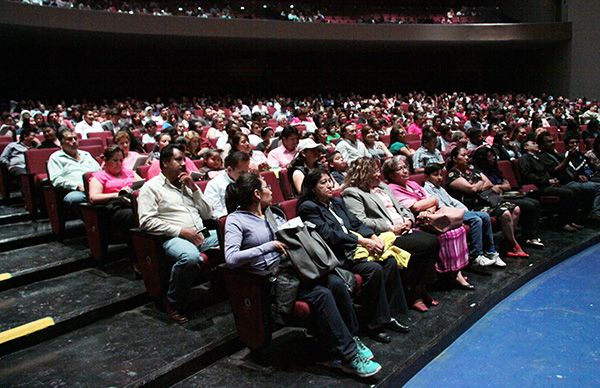 Recital de piano del maestro Enrique Bátiz en Chimalhuacán