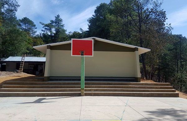 Antorcha apoya a la educación en la sierra sur