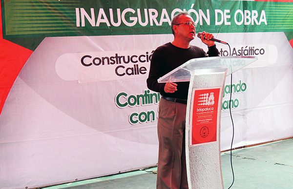 Inauguran calle Juan Pozos, en la colonia Ayotla