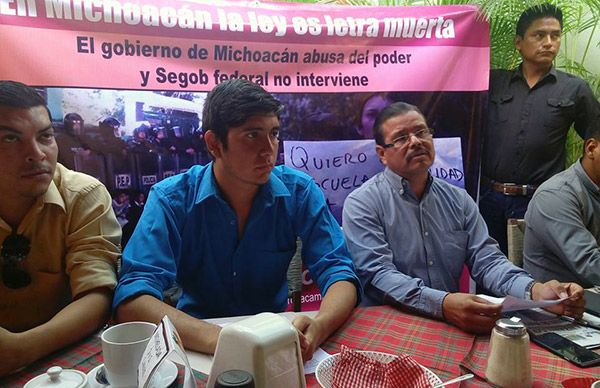 Antorchistas de Colima respaldan con marcha al antorchismo michoacano 