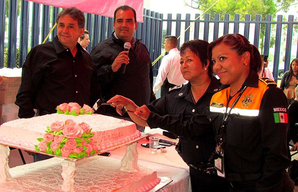 Festejaron a Madres Policías