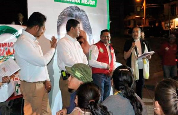 Reconocen vecinos de San Miguel del Cortijo, trabajo ciudadano de Osvaldo ávila 