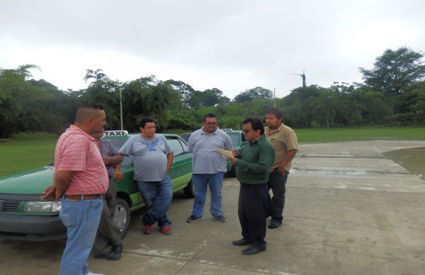 Transportistas de Aquismón se incorporan a la UETP antorchista.