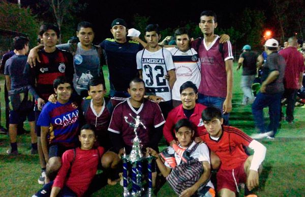 Futbolistas de la preparatoria Rafael Ramírez logran subcampeonato