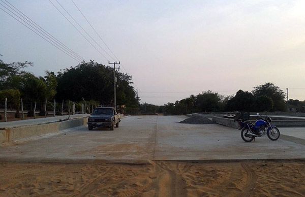 Termina pavimentación de calle en Tomatlán